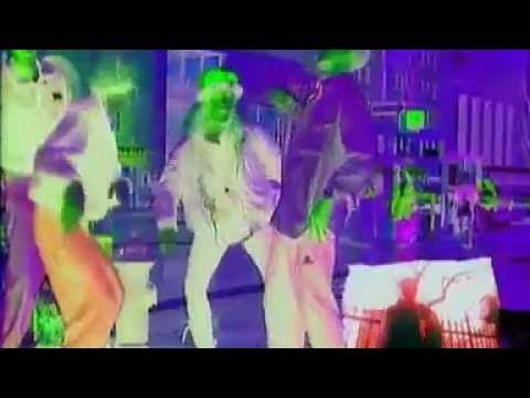 The Prodigy - Everybody In The Place (Official Video)