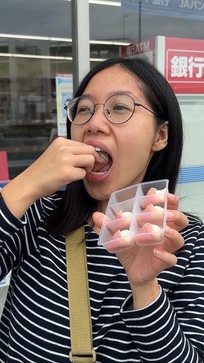 พาร์ม่าแฮมครีมชีส ไอเท็มฮิตญี่ปุ่น ฉันว่าเค็มตะเตือนไตมาก หรือต้องกินกับไวน์🍷😳 #bonappetitbkk