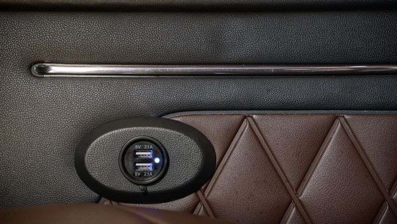 เช่ารถตู้ b&t general รถตู้เช่า รถตู้vip เช่ารถตู้พร้อมคนขับ