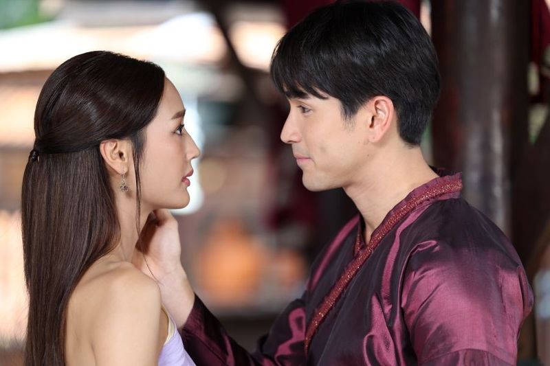 ใจขังเจ้า เรื่องย่อ ตอนที่ 17: เมื่อพันแสงต้องเลือกระหว่างอำนาจและหัวใจ