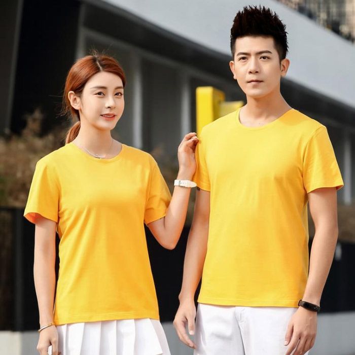 Mẫu Áo Thun Đồng Phục Cổ Tròn Màu Vàng