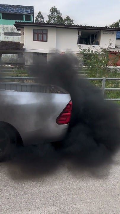 Revoดีเซลควันดำ เบิลตัดโชว์ซะหน่อย