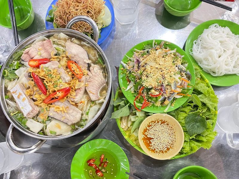 8 quán lẩu hải sản Vũng Tàu nhất định phải thử khi du lịch biển
