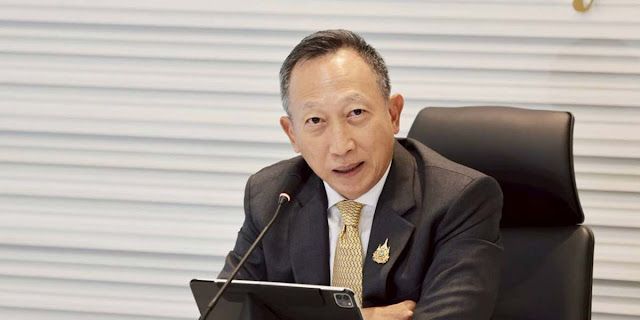 เปิดประวัติ ‘วรภัค ธันยาวงษ์’ บุรุษผู้กุมบังเหียนแบงก์ใหญ่