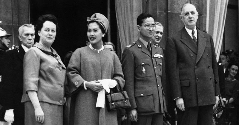 พระบารมีของสมเด็จพระบรมราชชนนีพันปีหลวง ระหว่างการเสด็จเยือนสหรัฐอเมริกาและยุโรป พ.ศ. ๒๕๐๓ | Thai PBS NOW