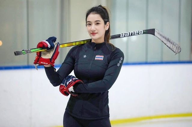 ทำความรู้จัก “น้ำตาล วิลาสินี” กองหน้าคนเก่ง ฮอกกี้น้ำแข็งทีมชาติไทย พร้อมบทบาทใหม่ในฐานะโค้ช