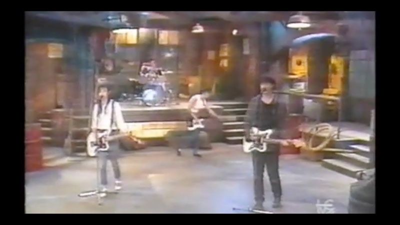 My Bloody Valentine - You Made Me Realise (Live On Plastic)