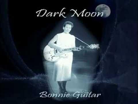 Bonnie Guitar - Dark Moon