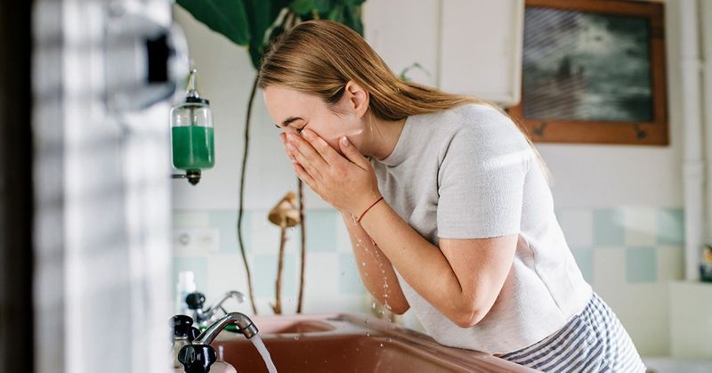 Why Applying Products to Damp Skin May Be the Key to Your Healthiest Skin Yet