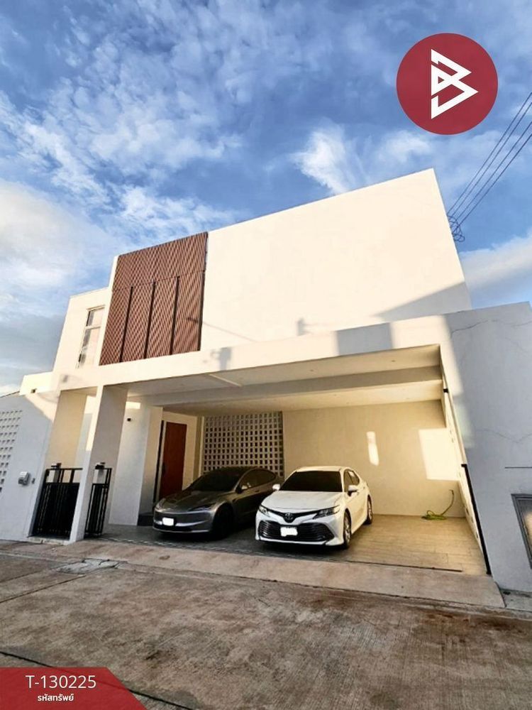 CHAYBOYZ 9 (@thebestproperty.bsky.social)