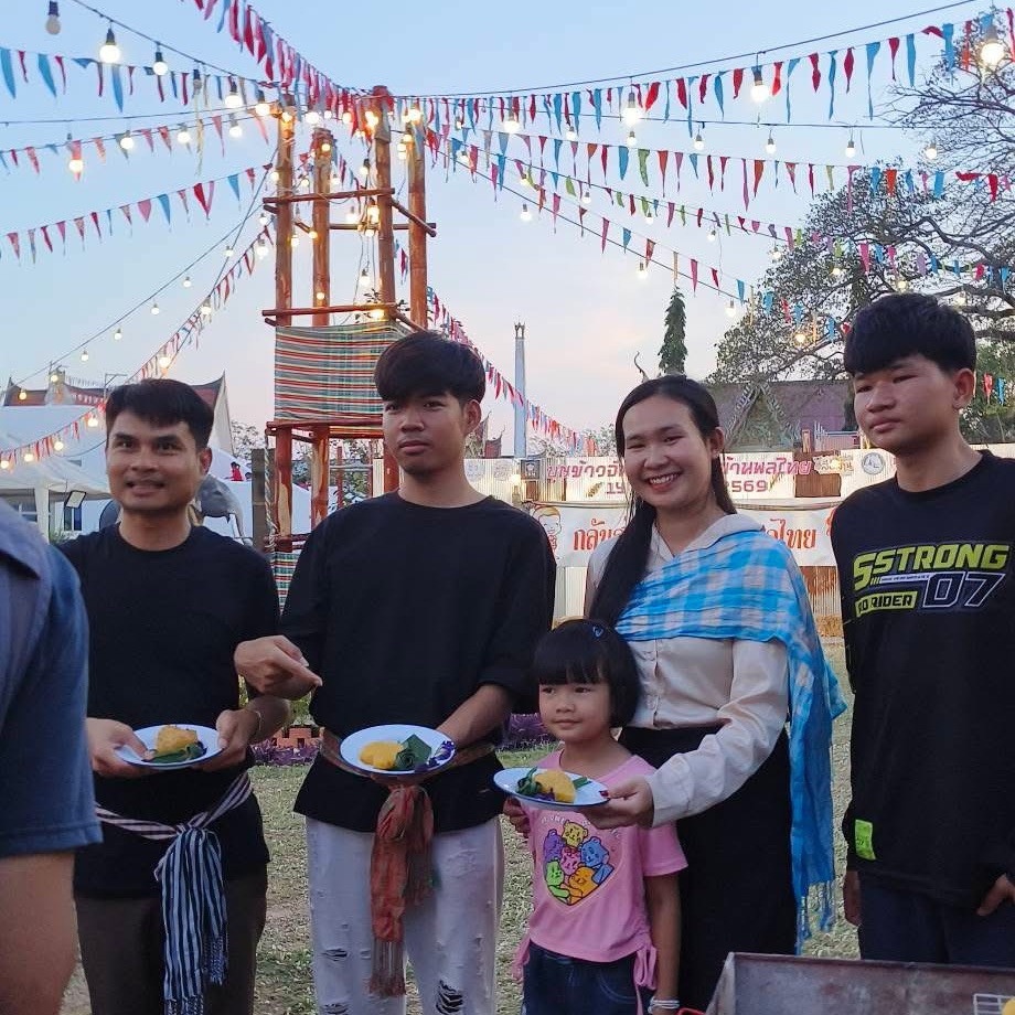 บุญข้าวจี่ที่รัก แลกเปลี่ยนวัฒนธรรมร้อยเอ็ด-สกลนคร