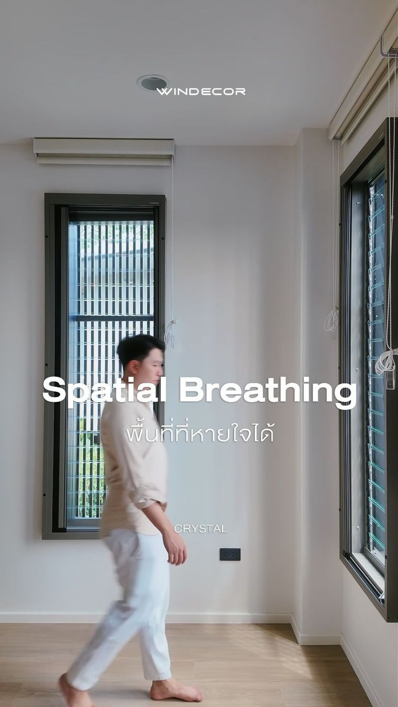 89 shares | มุ้งจีบ Spatial Breathing: ให้บ้านหายใจได้อย่างสมดุล
-
เมื่อพูดถึง ‘Spatial Breathing’ หลายคนอาจนึกถึงการออกแบบที่ให้พื้นที่หายใจ… แต่ผมอยากชวนมองลึกกว่านั้นครับ มันไม่ใช่แค่เรื่องของอากาศหรือพื้นที่โล่ง แต่เป็นการให้บ้านและคนอยู่ร่วมกันได้อย่างสมดุล
-
ผมเปรียบเทียบง่ายๆ ว่า มุ้งจีบกับหน้าต่างบานเกร็ดก็เหมือนปอดของบ้านครับ การติดมุ้งจีบช่วยให้แสงและลมเข้ามาอย่างเหมาะสม แต่ก็ปกป้องเราและพื้นที่ส่วนตัวได้ เป็นการสร้าง ‘พื้นที่ที่หายใจได้’ จริงๆ ไม่ใช่แค่การตกแต่ง แต่เป็นวิถีคิดในการออกแบบที่เข้าใจมนุษย์และธรรมชาติพร้อมกันครับ
—
𝗖𝗢𝗡𝗧𝗔𝗖𝗧 𝗨𝗦
• Call Center: 09 4943 5562, 02 101 9717
• LINE Official: https://page.line.me/windecor (@windecor)
• Crystal Design Center (CDC), Bldg F, 2nd Fl
• Open 10:00-19:00 (Closed on Mondays)
• Website: https://windecor.co.th
—
#มุ้งจีบwindecor #วงกบSchuco #บ้านรวยติดมุ้งจีบ #winincomeExpert #highEndLifestyle | WINDECOR