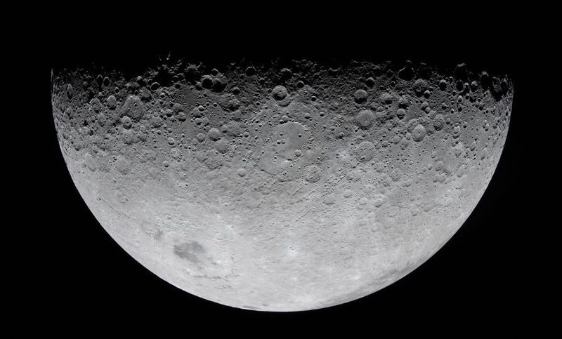 ″สุดขอบความมืด” บนผิวดวงจันทร์ ภาพประวัติศาสตร์จากมุมมองภารกิจ Artemis II - นิตยสารสาระวิทย์ โดย สวทช.