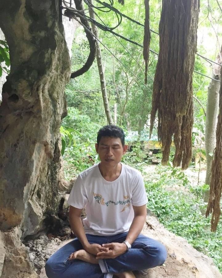 [ข้อคิดปริศนาธรรม] #เก็บมาเล่า: หนังสือ “พ่อผมเป็นมหา”
โดย อาจารย์วศิน อินทรสระ
