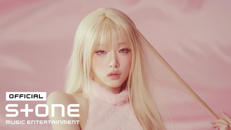 YENA (최예나) - 캐치 캐치 (Catch Catch) MV
