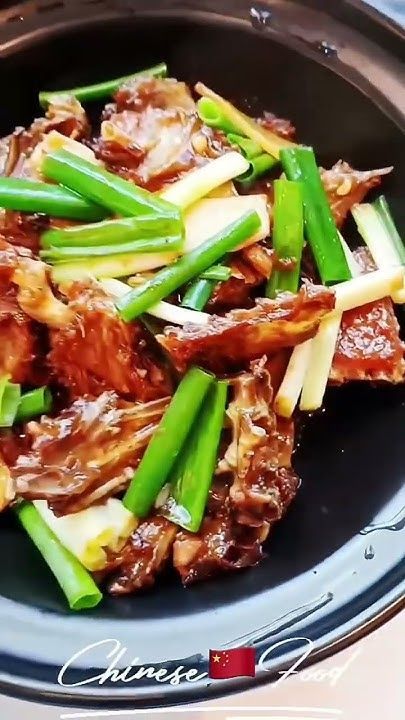 ผัดดอกหอมกับเป็ดย่าง😋ครับ