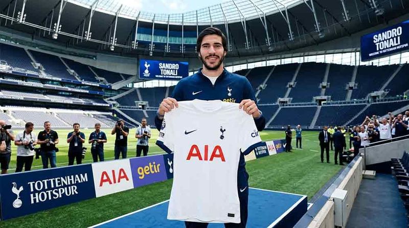 สเปอร์สเซ็นโตนาลี ทุบสถิติสโมสร 100 ล้านปอนด์