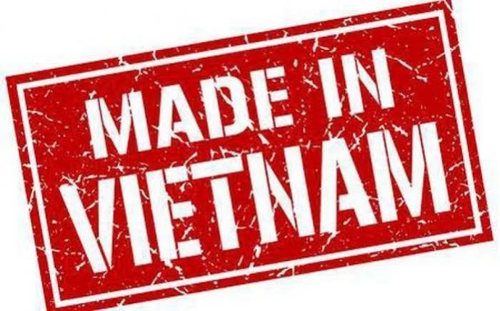[ชตระกูล ศรีสวัสดิ์] Made in Vietnam
มุกเก่าๆหลังจากไล่ตามมานานหลายทศวรรษ ในที่สุดเวียดนามก็ผงาด...จากคนจนและคนผิวขาวเหลืองสองคนสู่ประเทศผู้ผลิตขนาดใหญ่ เหตุใดการค้าแปรรูปของเวียดนามจึงประสบความสำเร็จ?