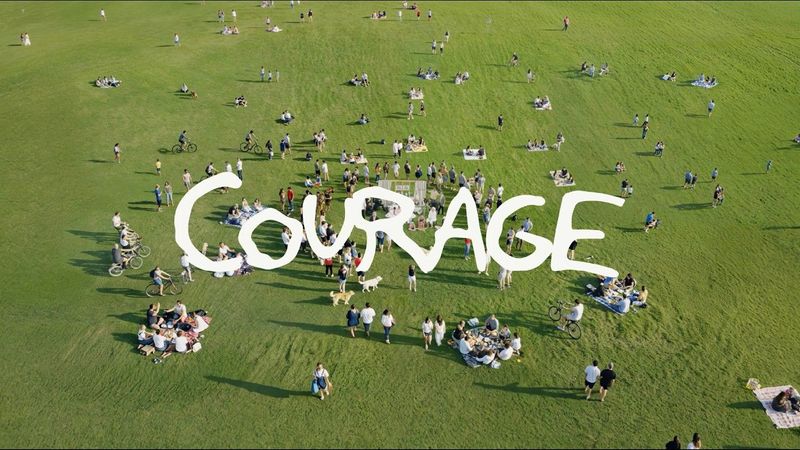 wave to earth - courage
