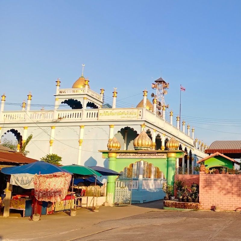 มัสยิดตะเกี่ยโยคินราชมิสจินจาสยาม · 8H98+9W, Ban Run, Phra Nakhon Si Ayutthaya District, Phra Nakhon Si Ayutthaya 13000, Thailand